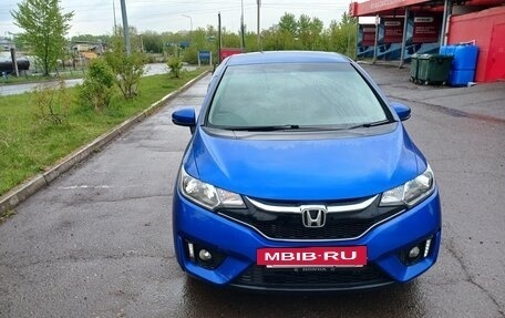 Honda Fit III, 2016 год, 990 000 рублей, 3 фотография