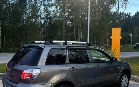 Mitsubishi Outlander III рестайлинг 3, 2004 год, 420 000 рублей, 4 фотография