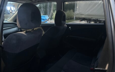 Mitsubishi Outlander III рестайлинг 3, 2004 год, 420 000 рублей, 7 фотография