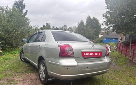 Toyota Avensis III рестайлинг, 2007 год, 680 000 рублей, 4 фотография