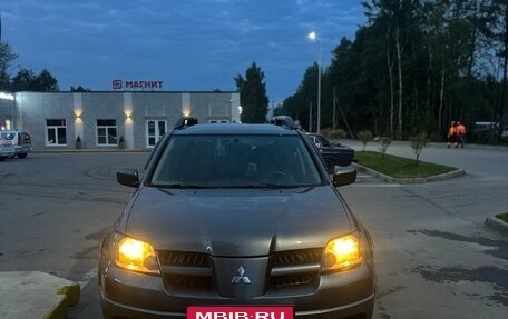 Mitsubishi Outlander III рестайлинг 3, 2004 год, 420 000 рублей, 5 фотография