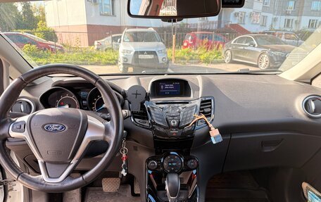 Ford Fiesta, 2015 год, 870 000 рублей, 10 фотография