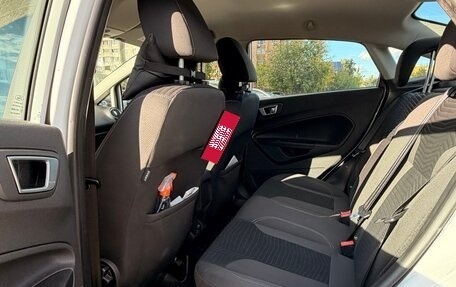 Ford Fiesta, 2015 год, 870 000 рублей, 8 фотография