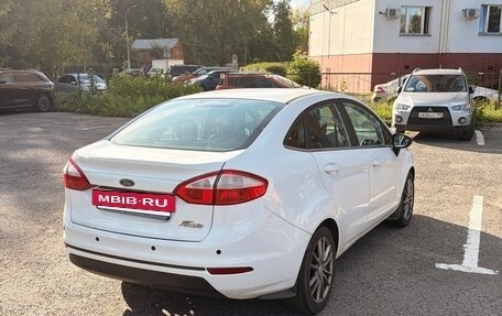Ford Fiesta, 2015 год, 870 000 рублей, 3 фотография