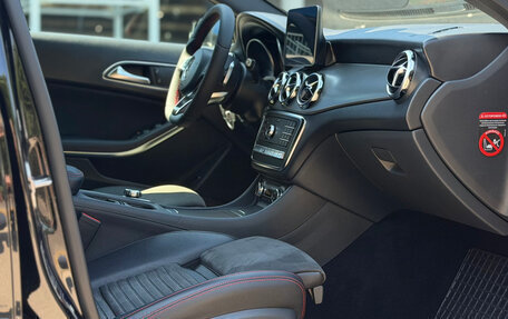 Mercedes-Benz GLA, 2019 год, 2 550 000 рублей, 11 фотография