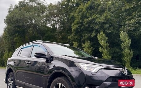 Toyota RAV4, 2018 год, 2 350 000 рублей, 8 фотография