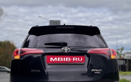 Toyota RAV4, 2018 год, 2 350 000 рублей, 4 фотография