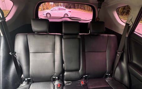 Toyota RAV4, 2018 год, 2 350 000 рублей, 19 фотография