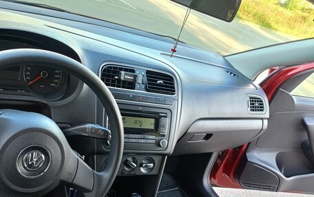 Volkswagen Polo VI (EU Market), 2012 год, 850 000 рублей, 1 фотография