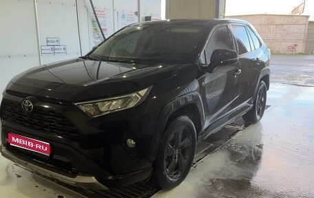Toyota RAV4, 2022 год, 3 650 000 рублей, 1 фотография