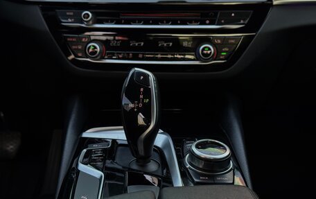 BMW 5 серия, 2017 год, 3 000 000 рублей, 31 фотография