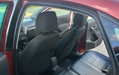 Volkswagen Polo VI (EU Market), 2012 год, 850 000 рублей, 3 фотография