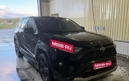 Toyota RAV4, 2022 год, 3 650 000 рублей, 2 фотография