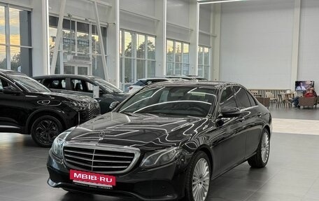 Mercedes-Benz E-Класс, 2018 год, 2 450 000 рублей, 6 фотография