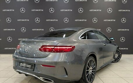 Mercedes-Benz E-Класс, 2017 год, 3 300 000 рублей, 5 фотография