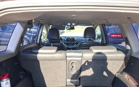 Toyota RAV4, 2011 год, 1 000 000 рублей, 6 фотография