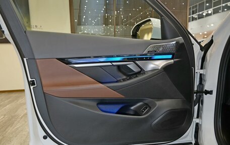 BMW 5 серия, 2024 год, 8 400 000 рублей, 8 фотография