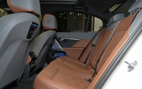 BMW 5 серия, 2024 год, 8 400 000 рублей, 22 фотография