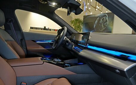 BMW 5 серия, 2024 год, 8 400 000 рублей, 20 фотография