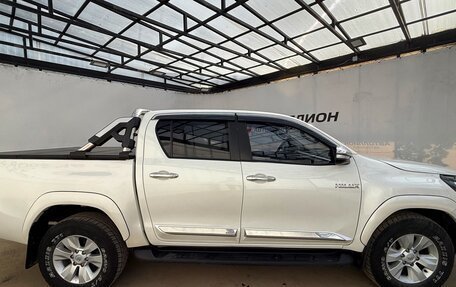 Toyota Hilux VIII, 2016 год, 2 999 000 рублей, 6 фотография