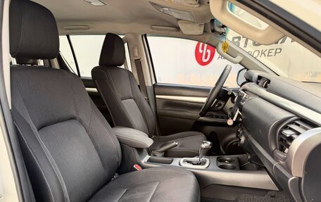 Toyota Hilux VIII, 2016 год, 2 999 000 рублей, 19 фотография