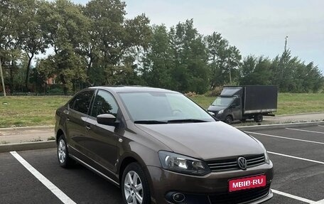 Volkswagen Polo VI (EU Market), 2015 год, 950 000 рублей, 1 фотография