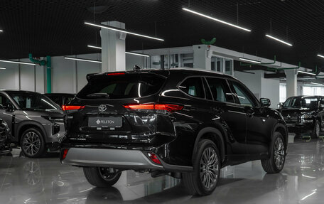 Toyota Highlander, 2026 год, 5 900 000 рублей, 5 фотография