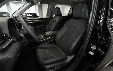 Toyota Highlander, 2026 год, 5 900 000 рублей, 9 фотография