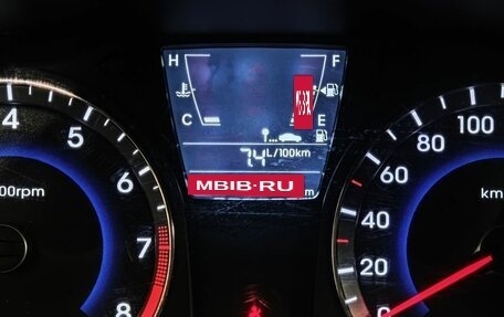 Hyundai Solaris II рестайлинг, 2011 год, 397 000 рублей, 17 фотография