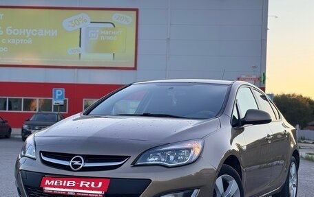 Opel Astra J, 2012 год, 550 000 рублей, 3 фотография