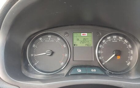 Skoda Fabia II, 2012 год, 390 000 рублей, 13 фотография