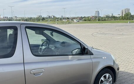 Toyota Yaris I рестайлинг, 2004 год, 350 000 рублей, 6 фотография