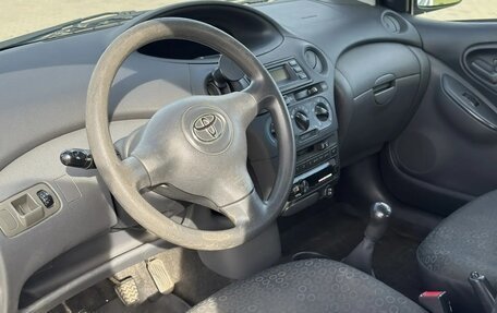 Toyota Yaris I рестайлинг, 2004 год, 350 000 рублей, 14 фотография