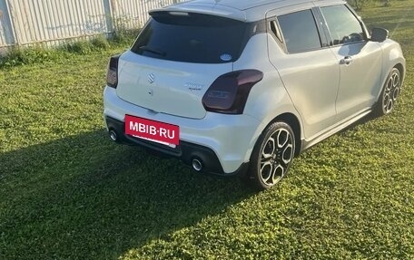 Suzuki Swift V, 2018 год, 1 500 000 рублей, 11 фотография
