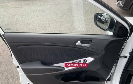 Hyundai Solaris II рестайлинг, 2015 год, 828 000 рублей, 8 фотография