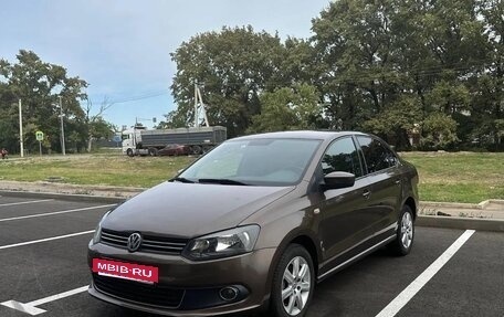 Volkswagen Polo VI (EU Market), 2015 год, 950 000 рублей, 2 фотография
