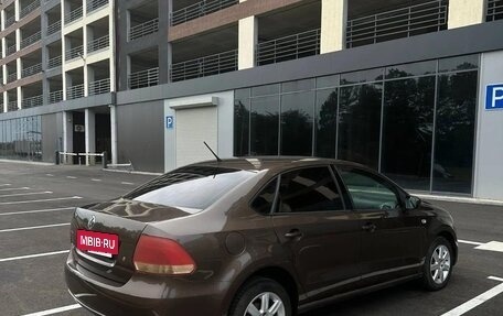 Volkswagen Polo VI (EU Market), 2015 год, 950 000 рублей, 21 фотография