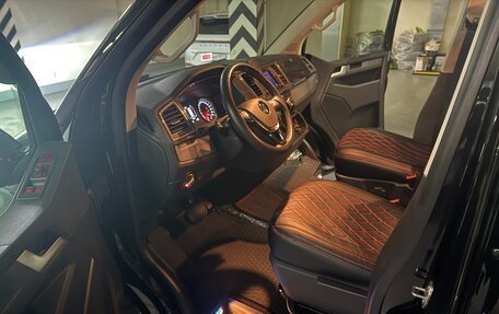 Volkswagen Caravelle T6 рестайлинг, 2019 год, 5 600 000 рублей, 7 фотография