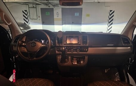 Volkswagen Caravelle T6 рестайлинг, 2019 год, 5 600 000 рублей, 14 фотография