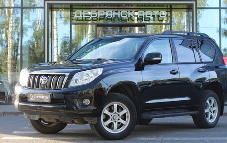 Toyota Land Cruiser Prado 150 рестайлинг 2, 2011 год, 2 995 000 рублей, 1 фотография