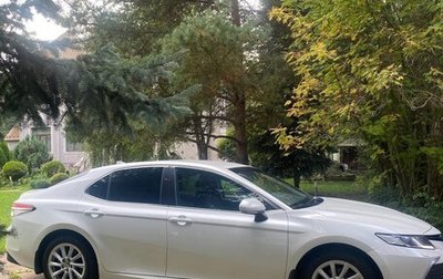 Toyota Camry, 2022 год, 3 250 000 рублей, 1 фотография