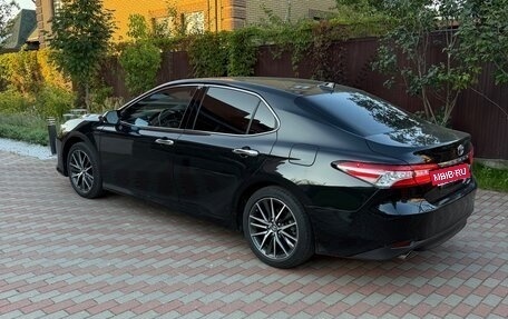 Toyota Camry, 2023 год, 3 550 000 рублей, 7 фотография