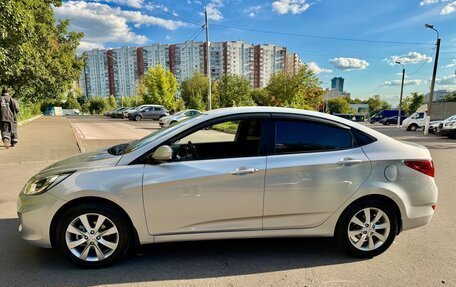 Hyundai Solaris II рестайлинг, 2011 год, 815 000 рублей, 13 фотография