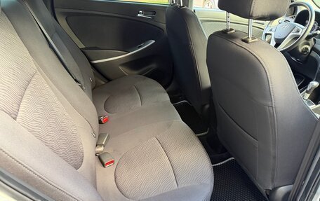 Hyundai Solaris II рестайлинг, 2011 год, 815 000 рублей, 20 фотография