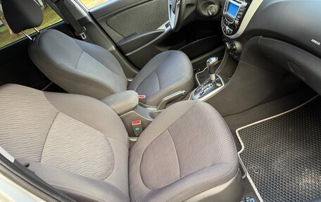 Hyundai Solaris II рестайлинг, 2011 год, 815 000 рублей, 22 фотография