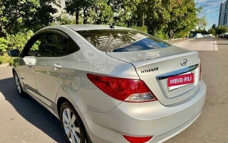Hyundai Solaris II рестайлинг, 2011 год, 815 000 рублей, 15 фотография