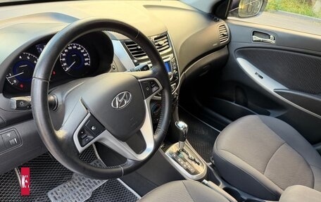 Hyundai Solaris II рестайлинг, 2011 год, 815 000 рублей, 17 фотография