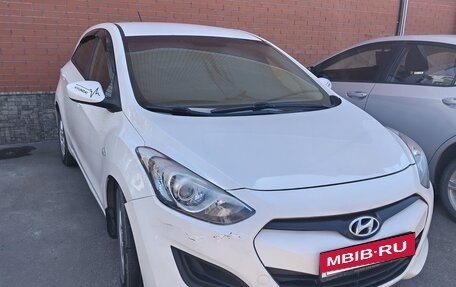 Hyundai i30 II рестайлинг, 2014 год, 800 000 рублей, 4 фотография