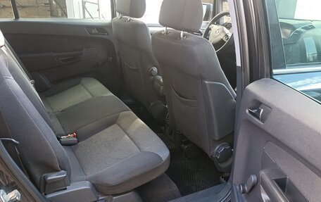 Opel Zafira B, 2010 год, 650 000 рублей, 6 фотография
