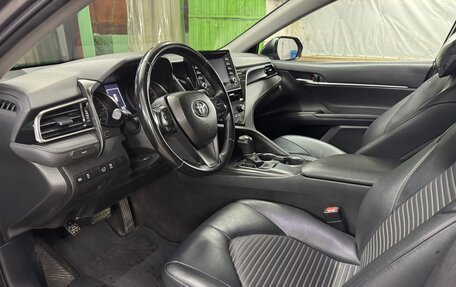 Toyota Camry, 2020 год, 2 700 000 рублей, 9 фотография